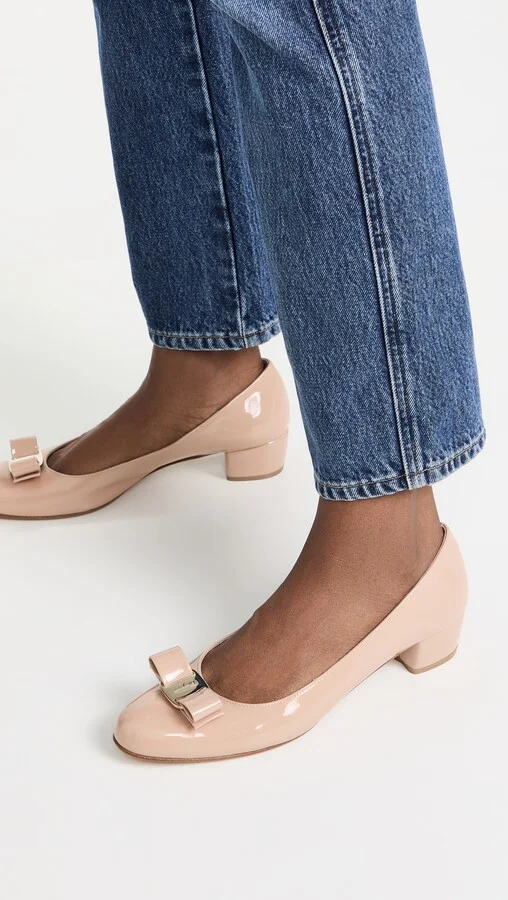 FERRAGAMO Vara Low Heel Pumps - Image 5