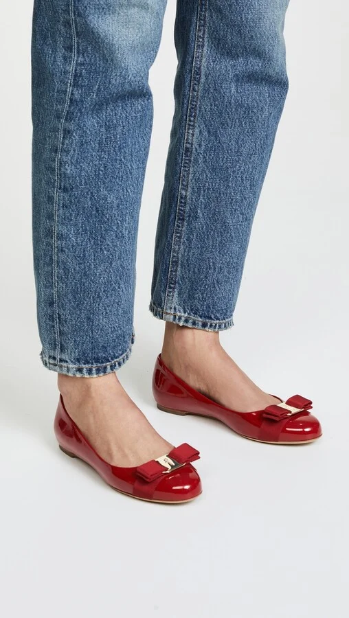 FERRAGAMO Varina Patent Flats - Image 5