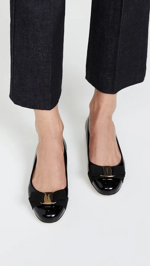 FERRAGAMO Varina Patent Flats - Image 3