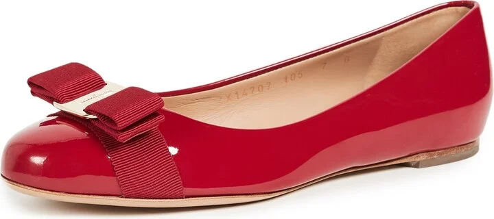 FERRAGAMO Varina Patent Flats