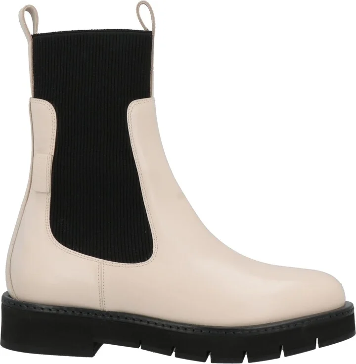 Ferragamo Woman Ankle boots - Image 3