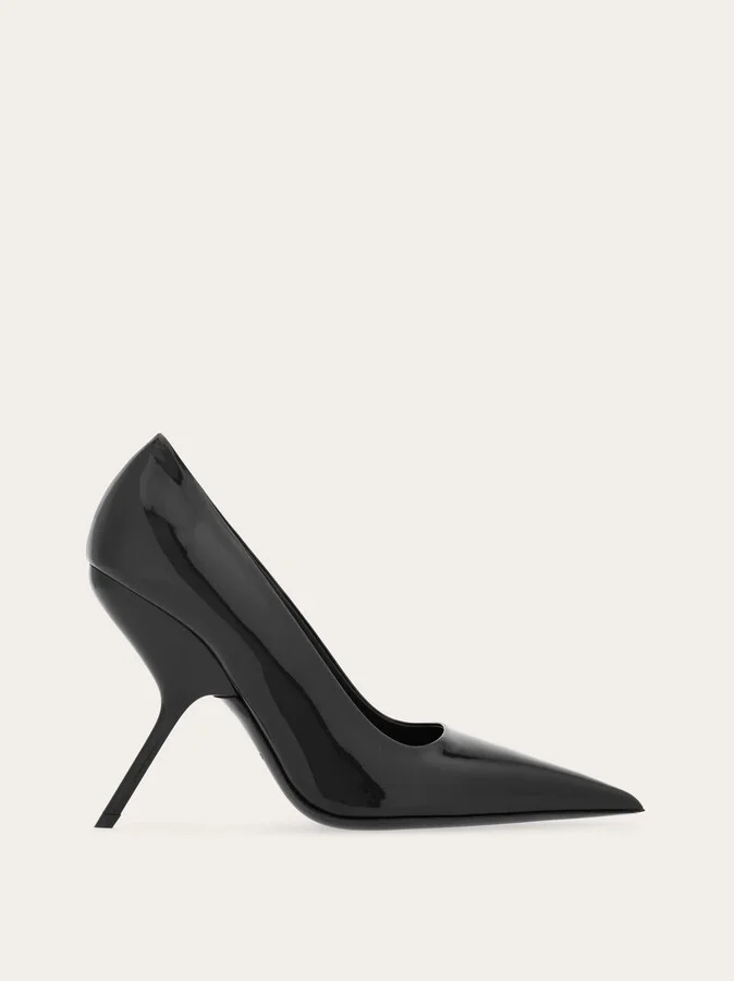Ferragamo Women Eva pump Black