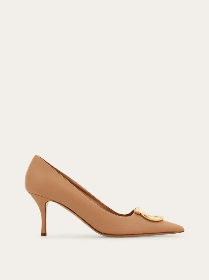 Ferragamo Women Maxi Gancini pump Beige