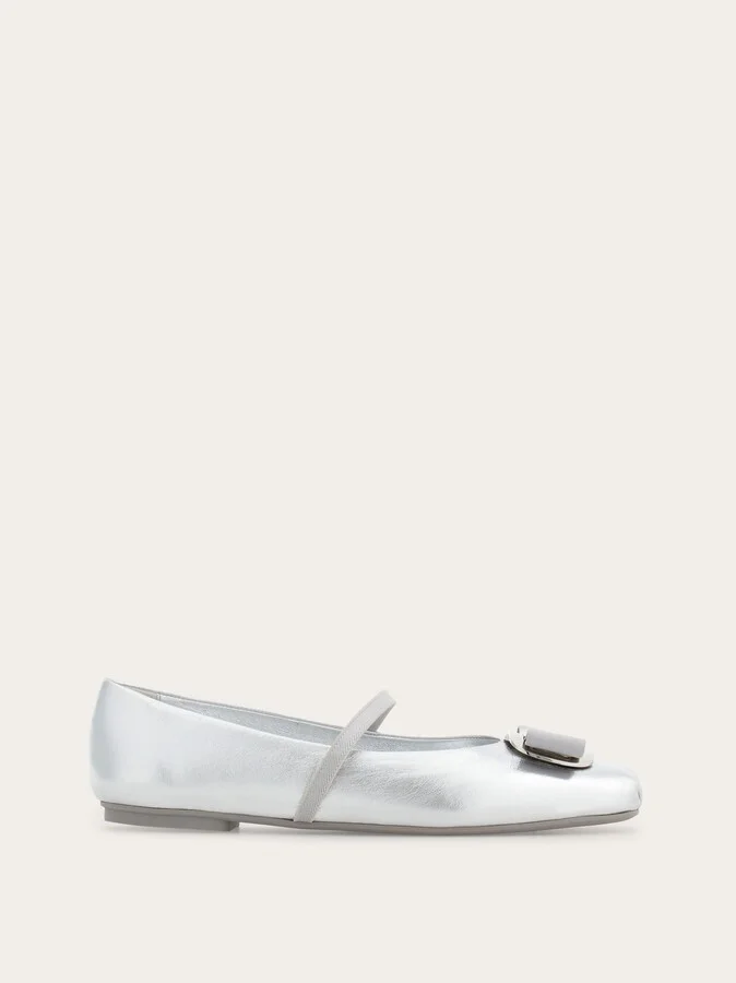 Ferragamo Women New Vara plate ballet flat Silver