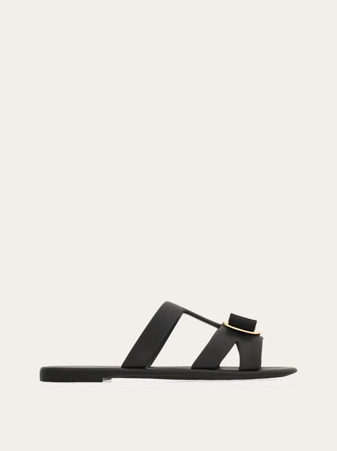 Ferragamo Women New Vara plate strappy slide Black