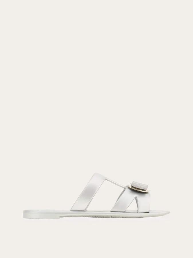 Ferragamo Women New Vara plate strappy slide Silver