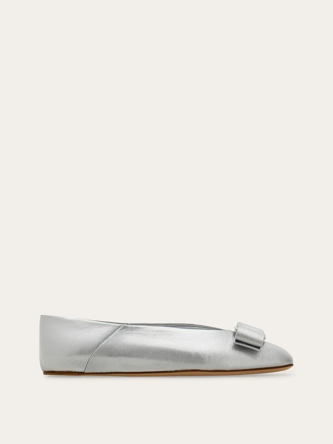 Ferragamo Women Vara bow ballet flat Silver