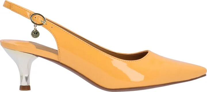 Ferryanne Slingback Pointed Toe Pump - Image 3