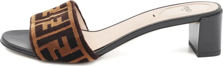 FF-logo sandals