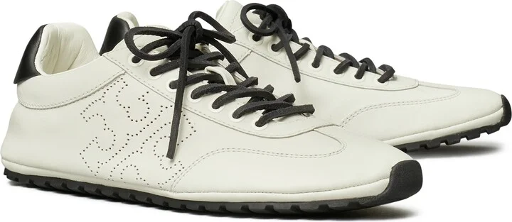 Field Sneaker