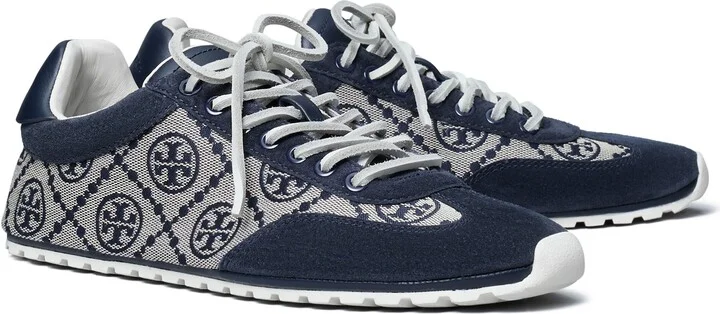 Field Sneaker