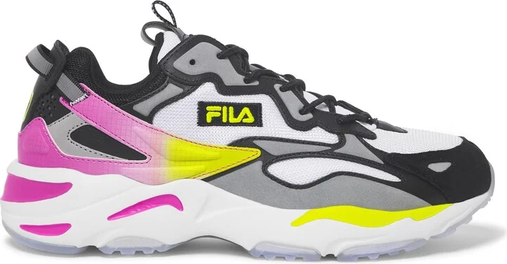 FILA Men's Ray Tracer Apex Sneaker