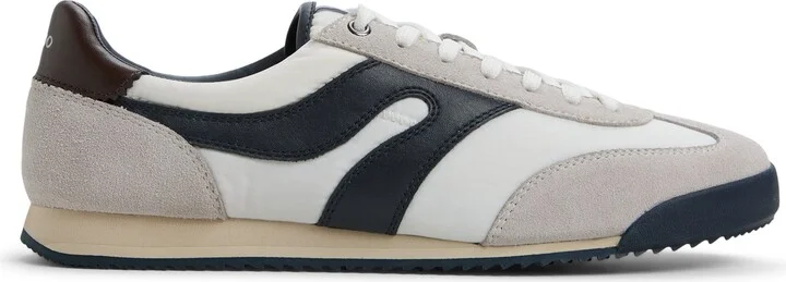 Finegan Sneaker - Image 3