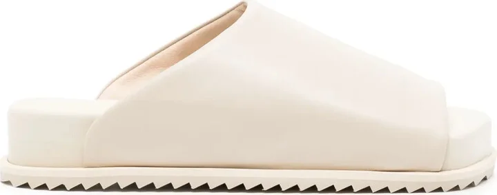 Finn leather slides