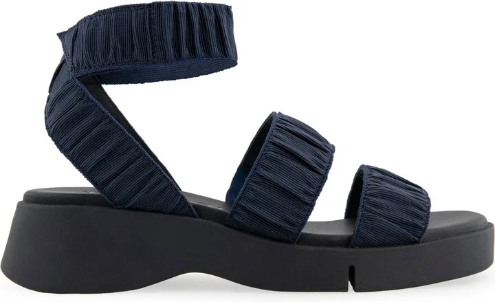 Fiona Flatform Sandal - Image 10