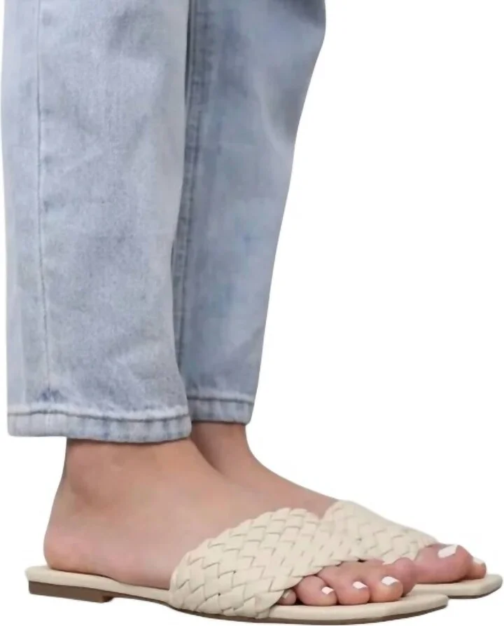Fiona Woven Flat Sandal In Bone