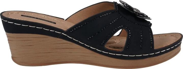 Fiora Wedge Sandal - Image 3