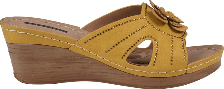 Fiora Wedge Sandal - Image 7