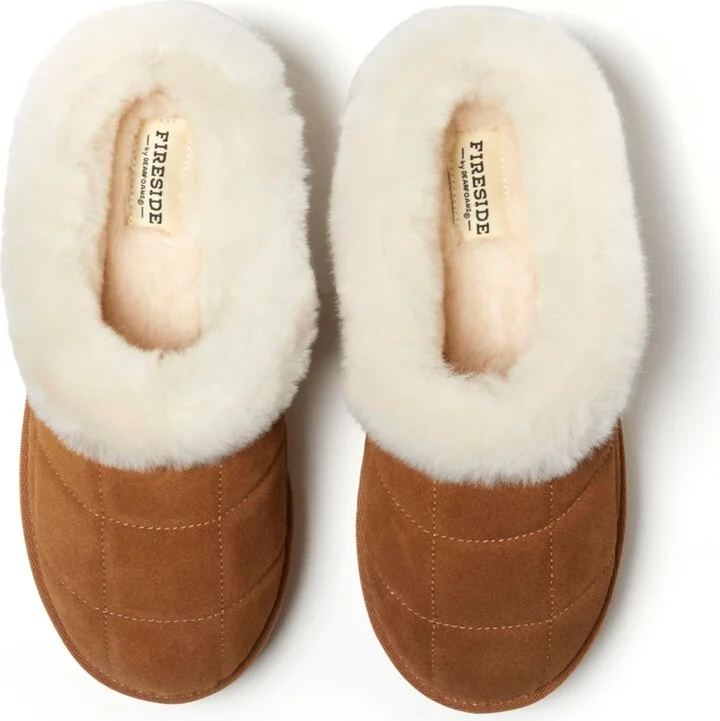 Fireside by Dearfoams Women's Bendigo Genuine Shearling Quilted Platform Clog Slipper - Image 11