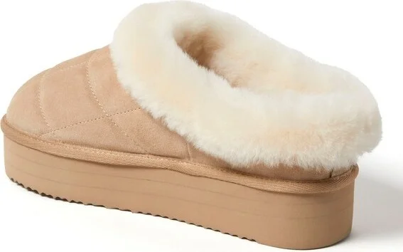 Fireside by Dearfoams Women's Bendigo Genuine Shearling Quilted Platform Clog Slipper - Black Size - Image 3