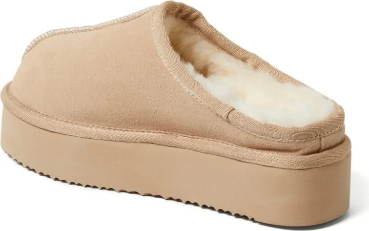 Fireside by Dearfoams Women's Queenstown Genuine Shearling Platform Clog Slipper - Image 3