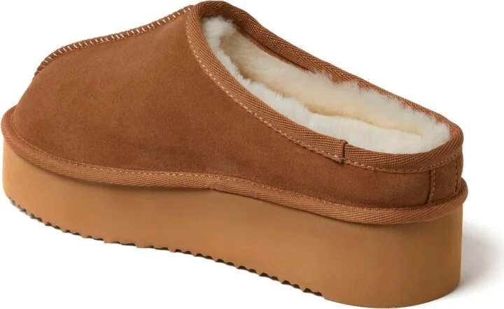 Fireside by Dearfoams Women's Queenstown Genuine Shearling Platform Clog Slipper - Image 10