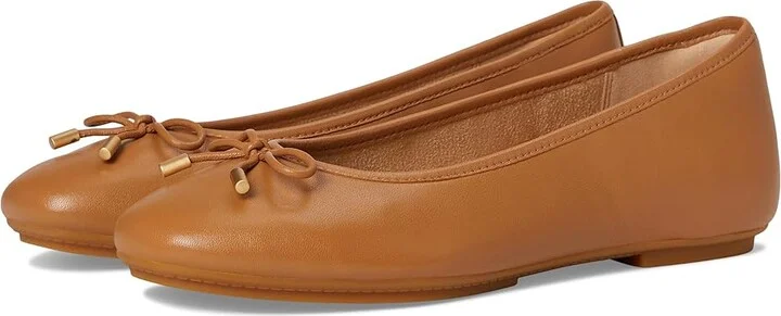 FitFlop Delicato Bow Soft Leather Ballerinas Women's Flat Shoes Desert Tan : 8 M (B), Leather/Rubber