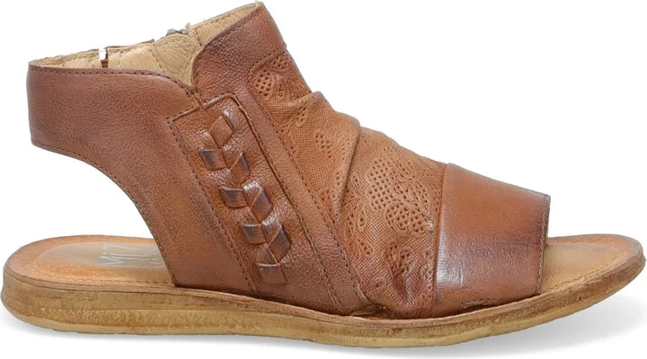 Flaire Scrunch Leather Sandal - Image 5
