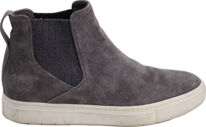 Flat Ankle Sneakers in Grey Suede