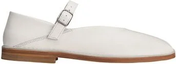 Flat ballerinas