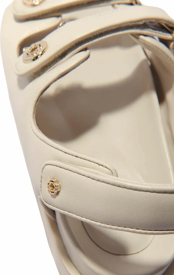 Flat leather sandals - Image 4