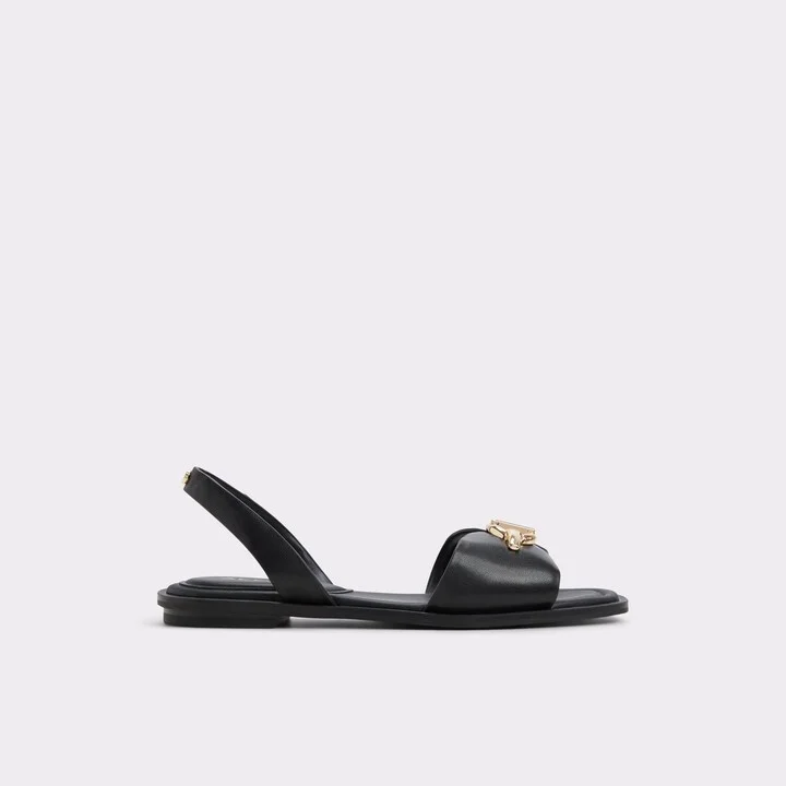 Flat sandal