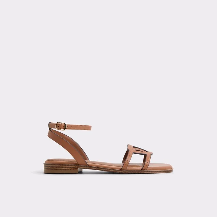 Flat sandal
