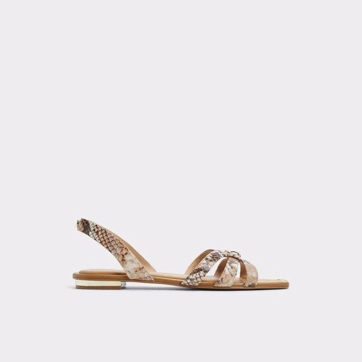 Flat sandal
