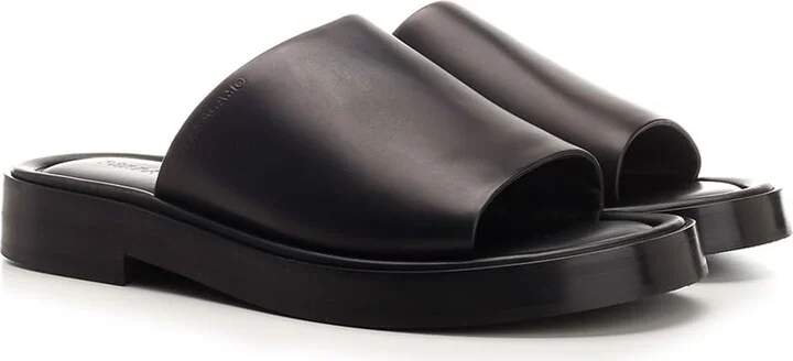 Flat Sandal In Black Leather - Image 2