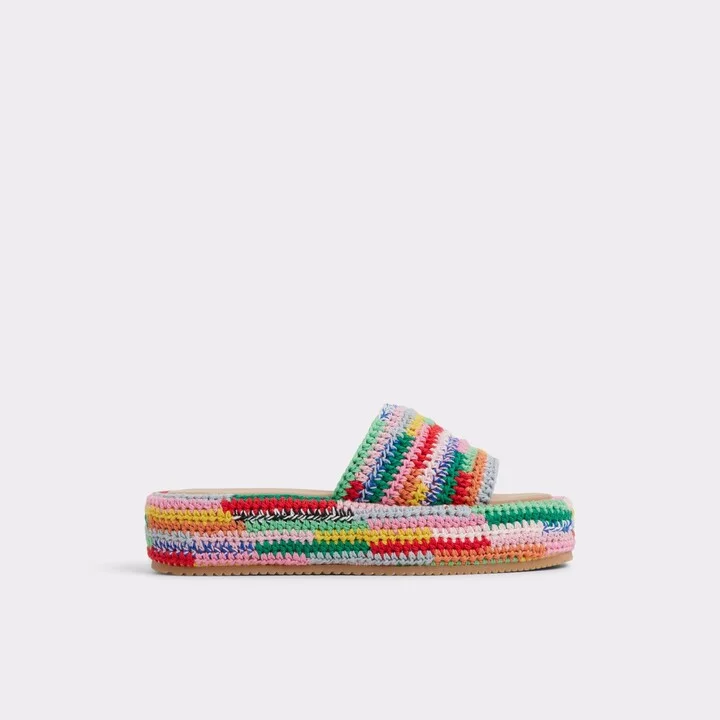 Flatform sandal