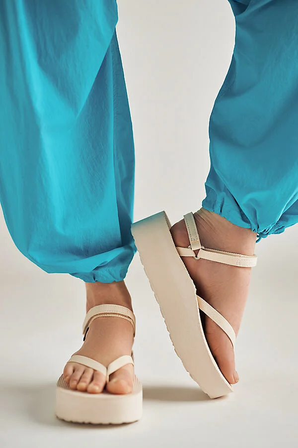 Flatform Slim Sandals