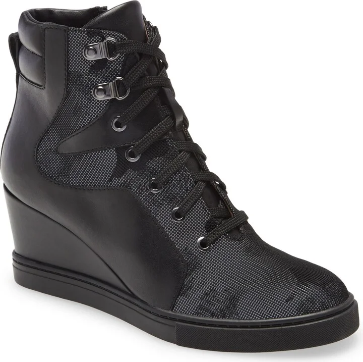 BLACK CAMO FABRIC/ LEATHER