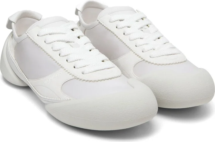 Flexion Sneaker
