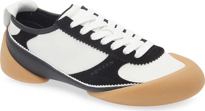 Flexion Sneaker