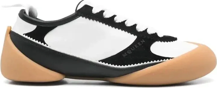 Flexion Sneakers