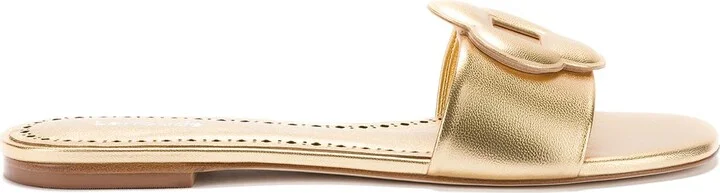 Flora Flat