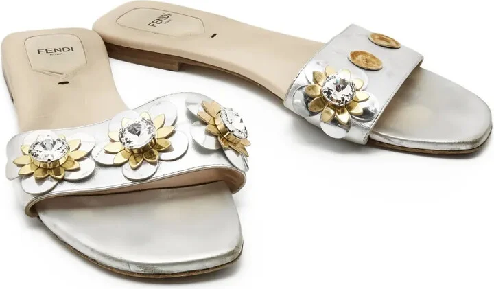 Floral-Appliqué Sandals - Image 4