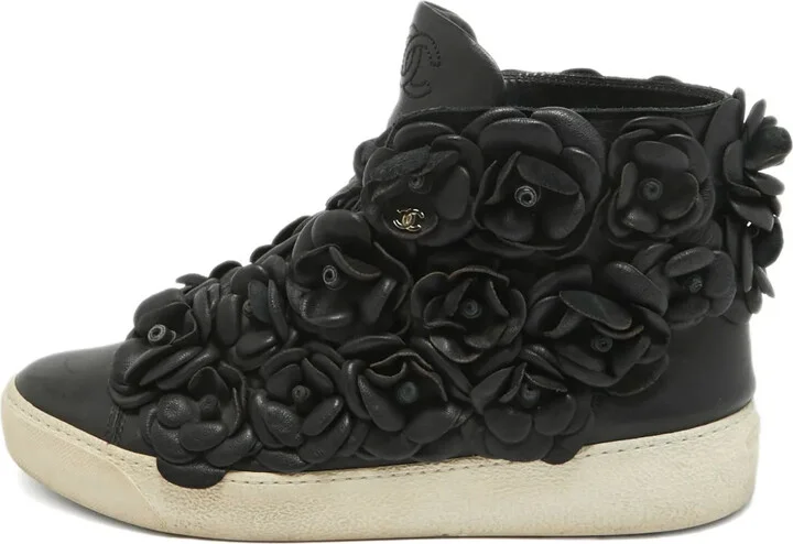 Floral-Appliqué Sneakers