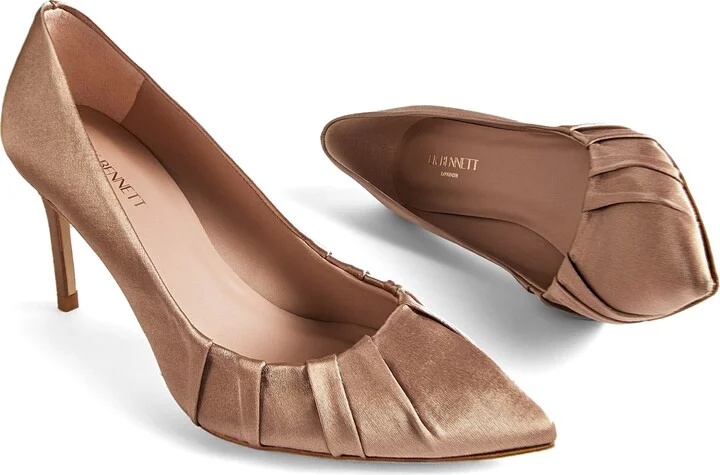 Florena Pleated Pointed Toe Pump - Image 5