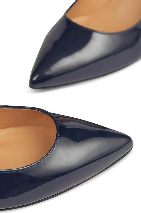 Floret Pointed Toe Pump - Image 3