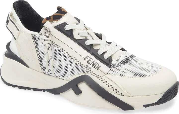 Flow Low Top Sneaker