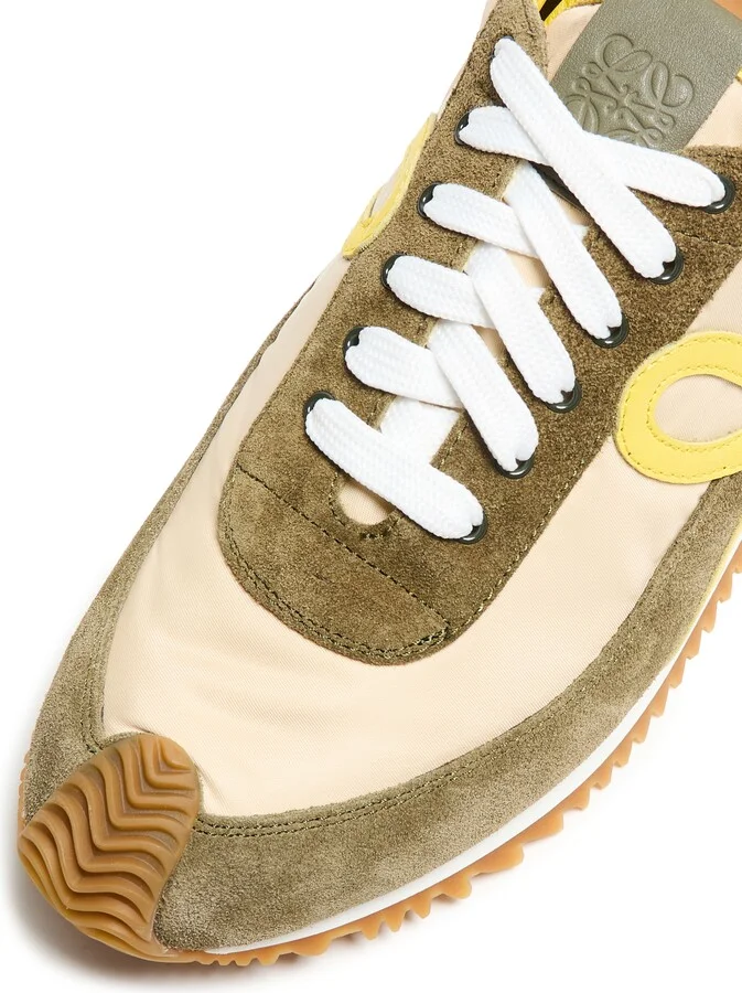 Flow Runner 2.0 in nylon and suede - Image 6