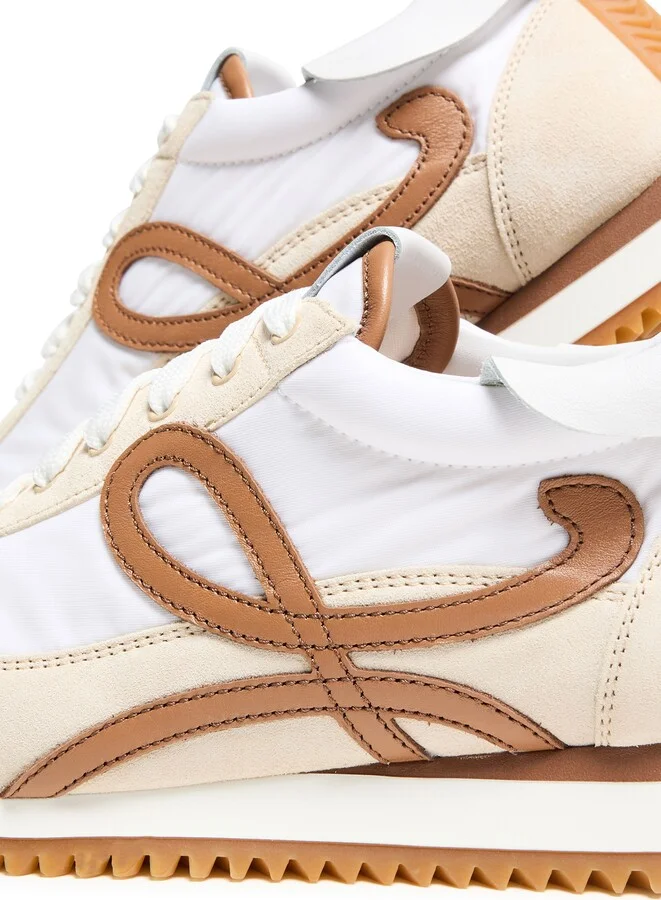 Flow Runner 2.0 in nylon and suede - Image 7