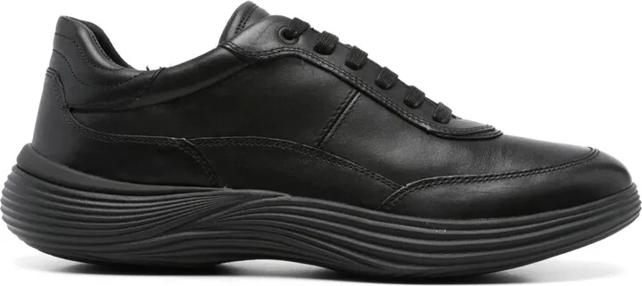 Fluctis sneakers